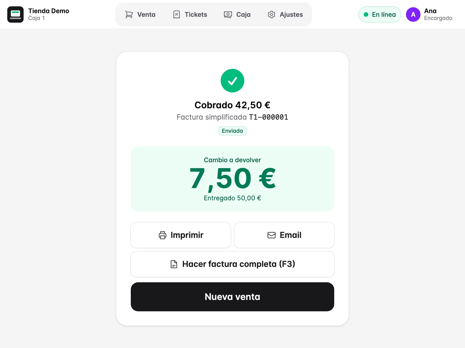 Venta cobrada con el número de factura simplificada y el cambio a devolver.